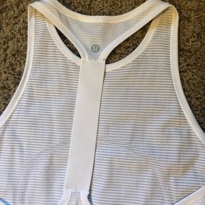 Lululemon High neck run top